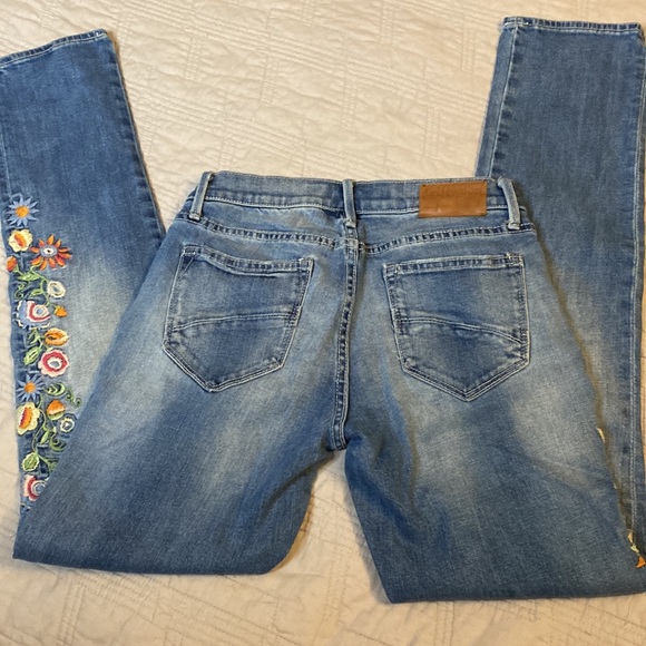 DRIFTWOOD Blue Jeans with Colorful Embroidery - Picture 7 of 12